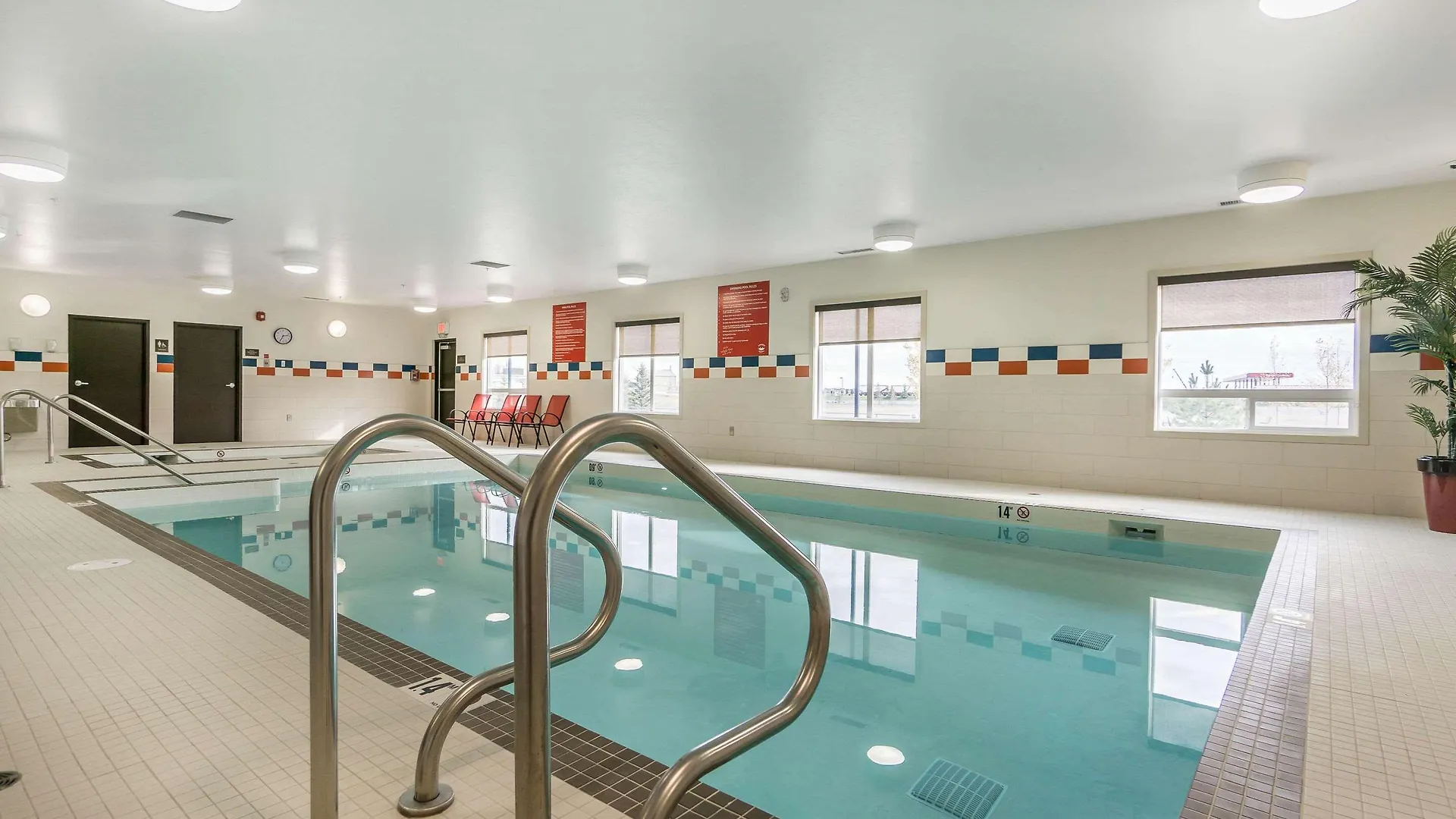Comfort Inn & Suites Edmonton International Airport Nisku Kanada
