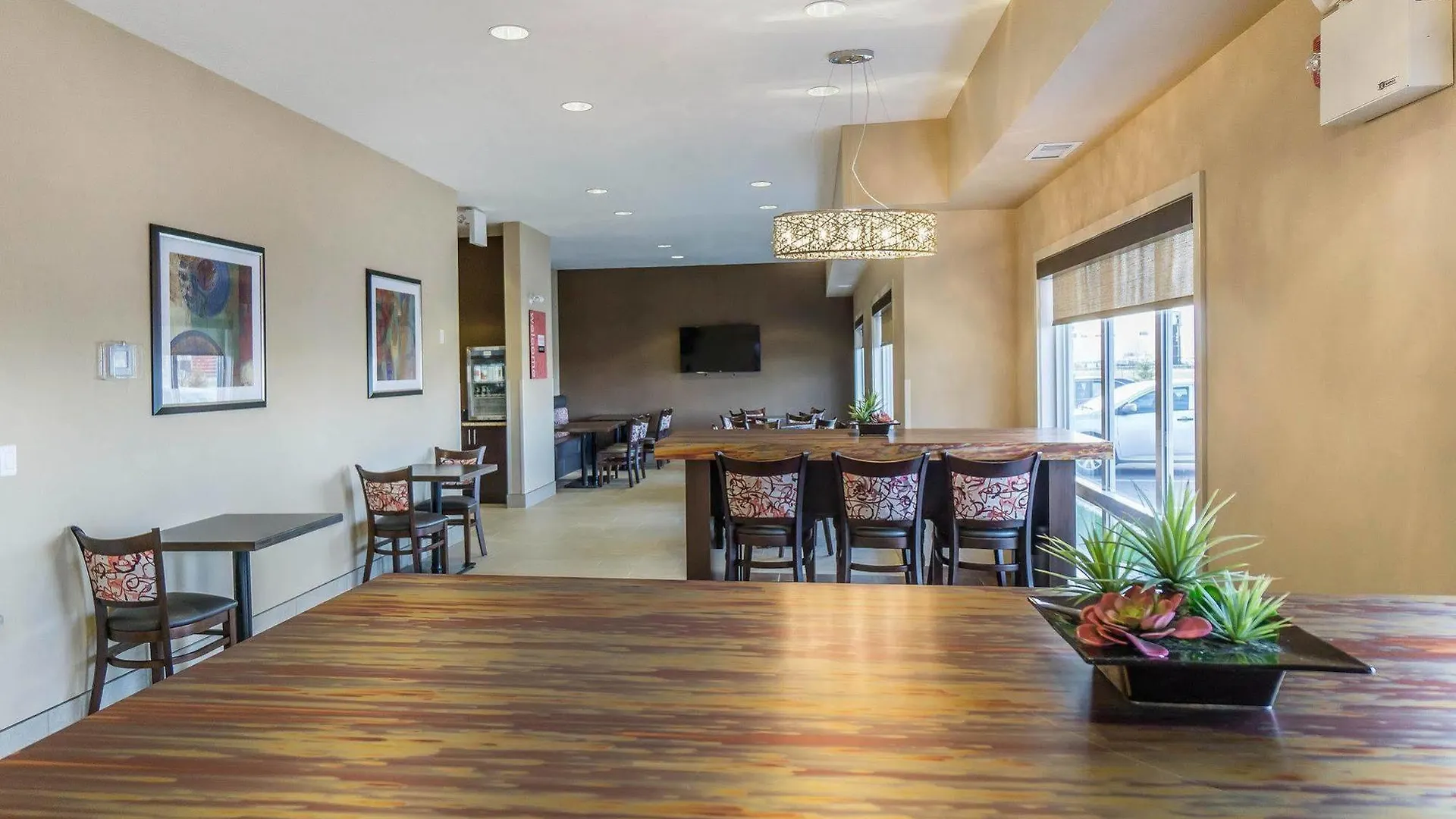 Hotel Comfort Inn & Suites Edmonton International Airport Nisku